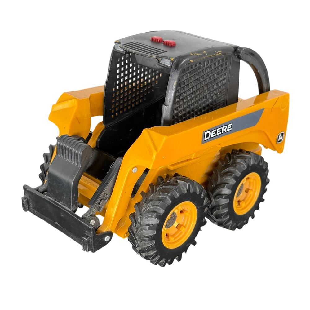 John Deere Big Farm Skid Steer Loader Toy 1:16 Scale ERTL TOMY Lights Sounds